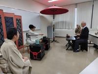 30������