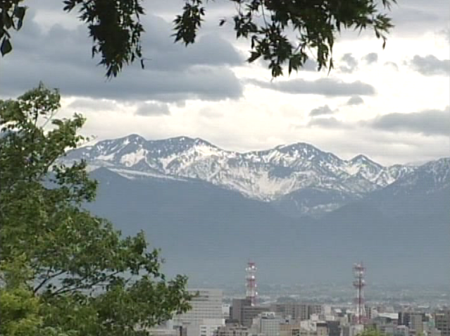 呉羽山より望む立山